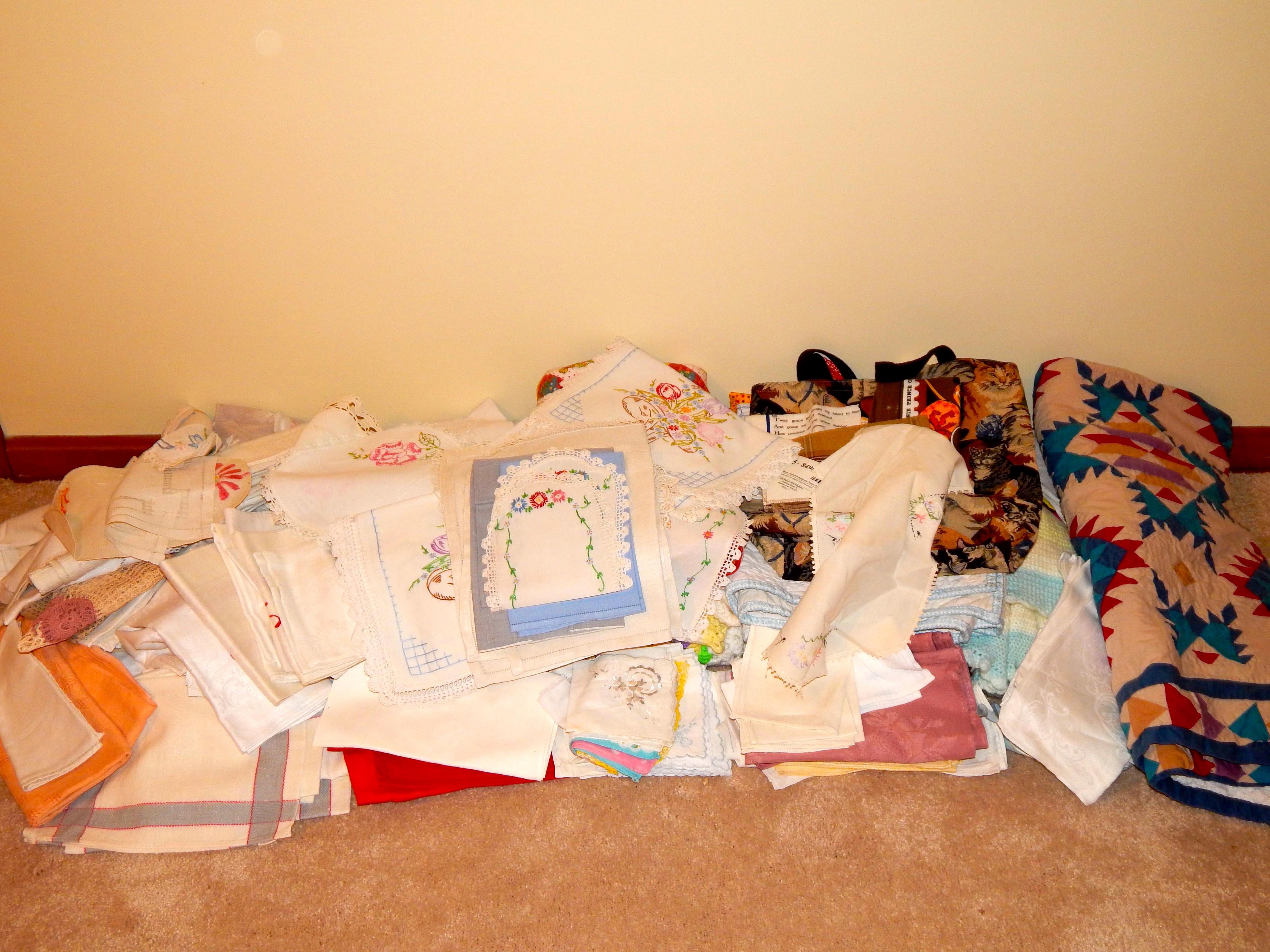 Linens, Quilts, & Afghans