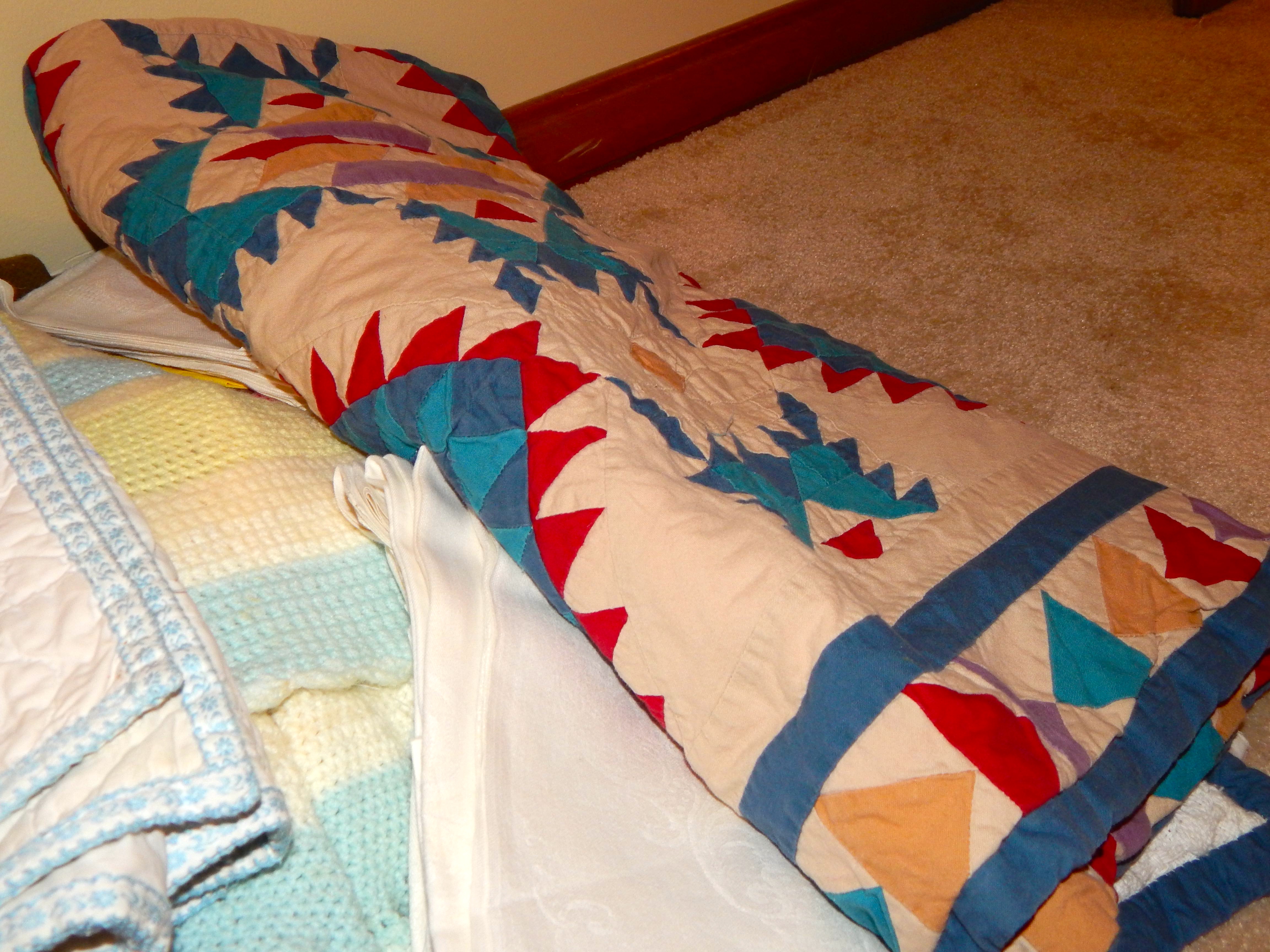 Linens, Quilts, & Afghans