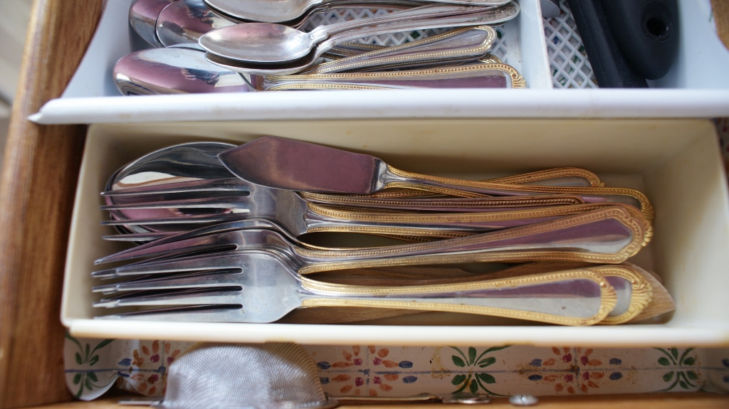 Contents of Cutlery Drawer
