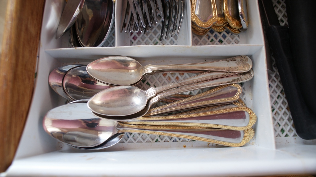 Contents of Cutlery Drawer