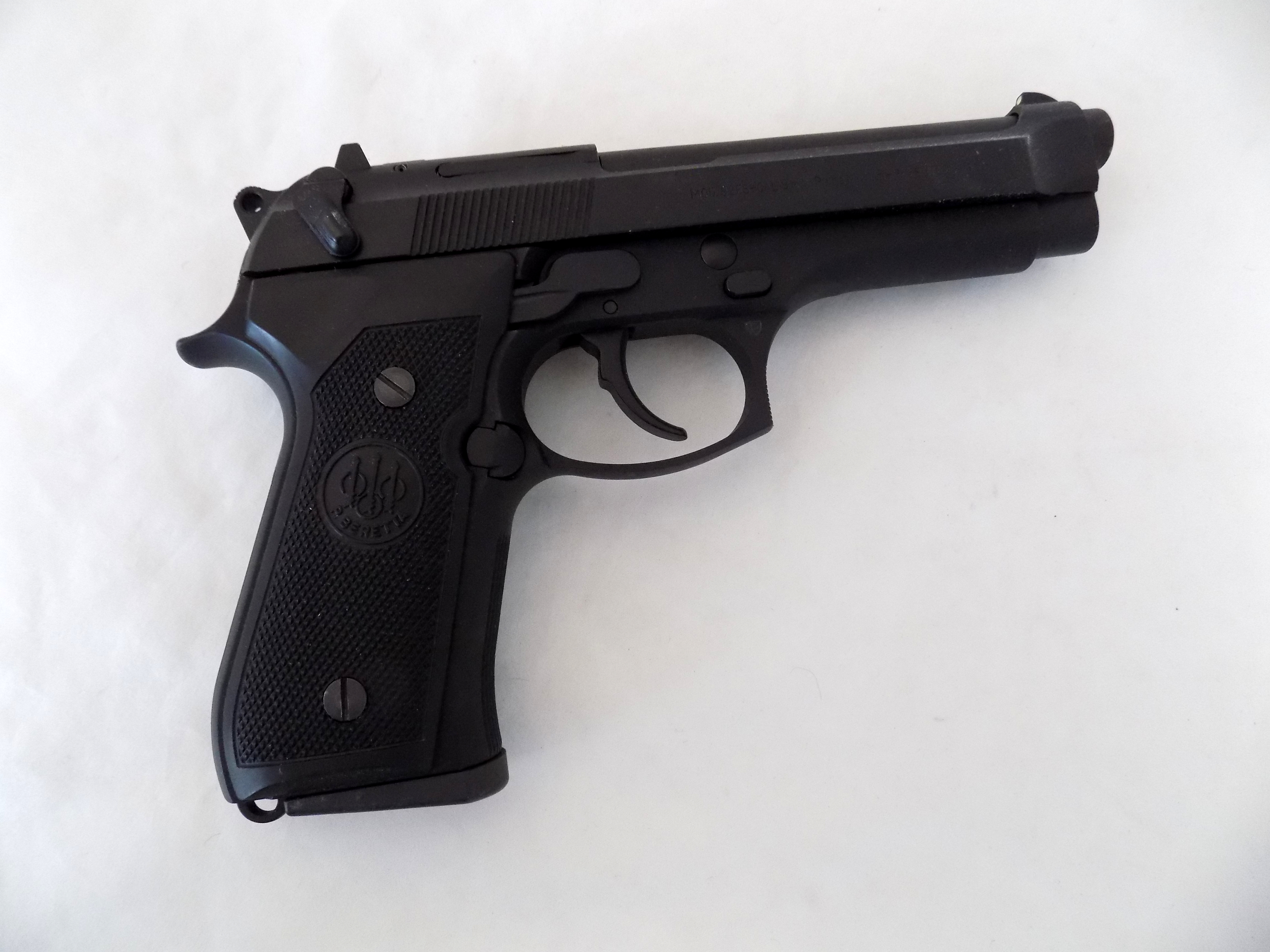 Beretta 9MM Parabellum Handgun with Case