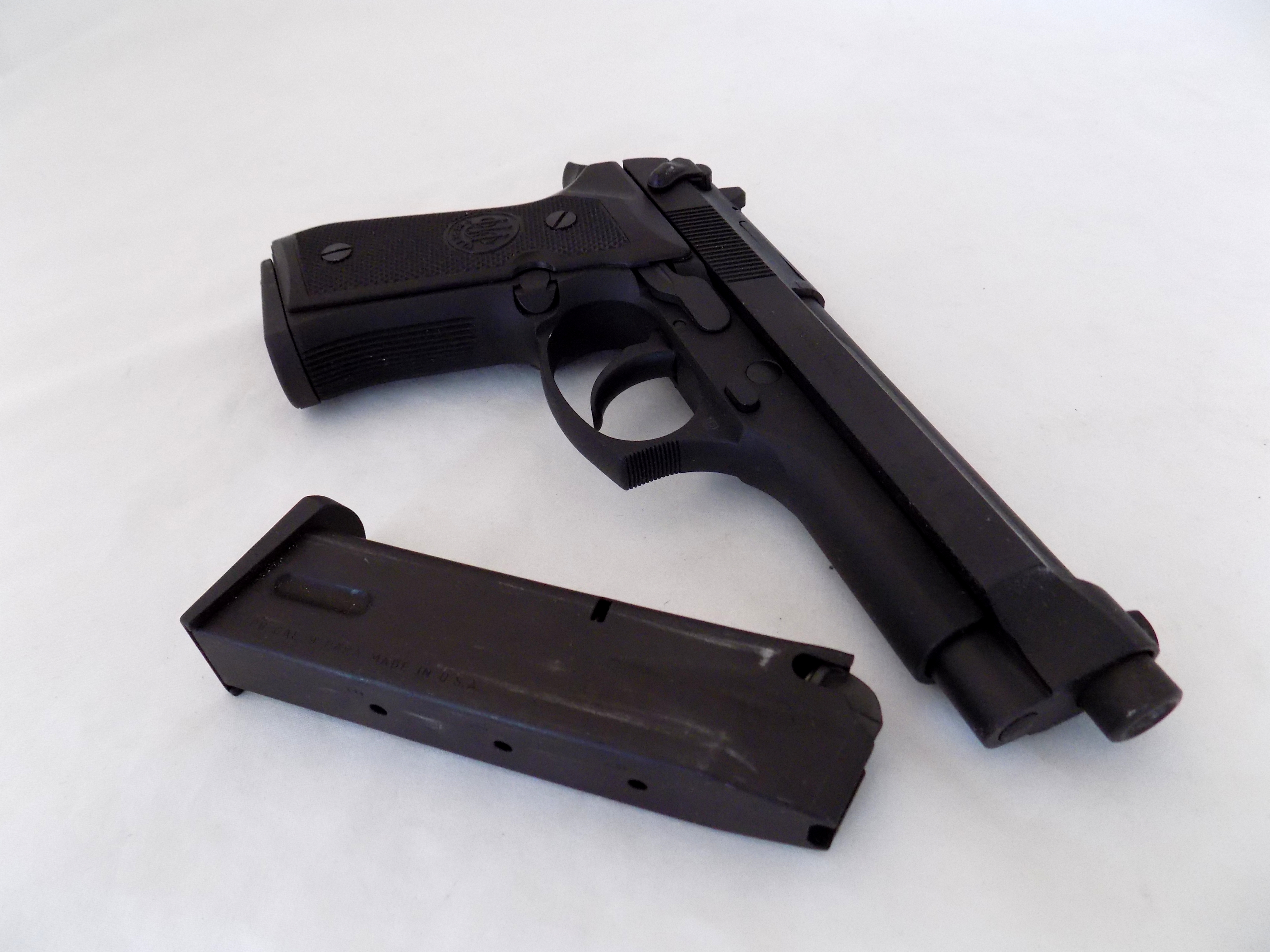 Beretta 9MM Parabellum Handgun with Case