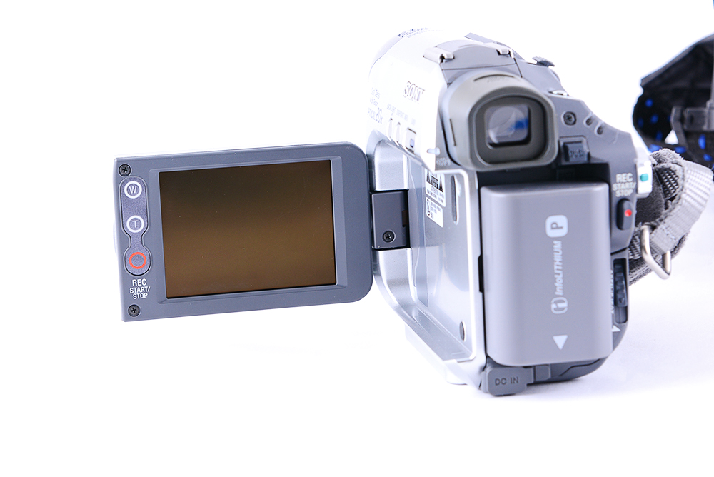 Sony Handycam DCR-HC21 with Case