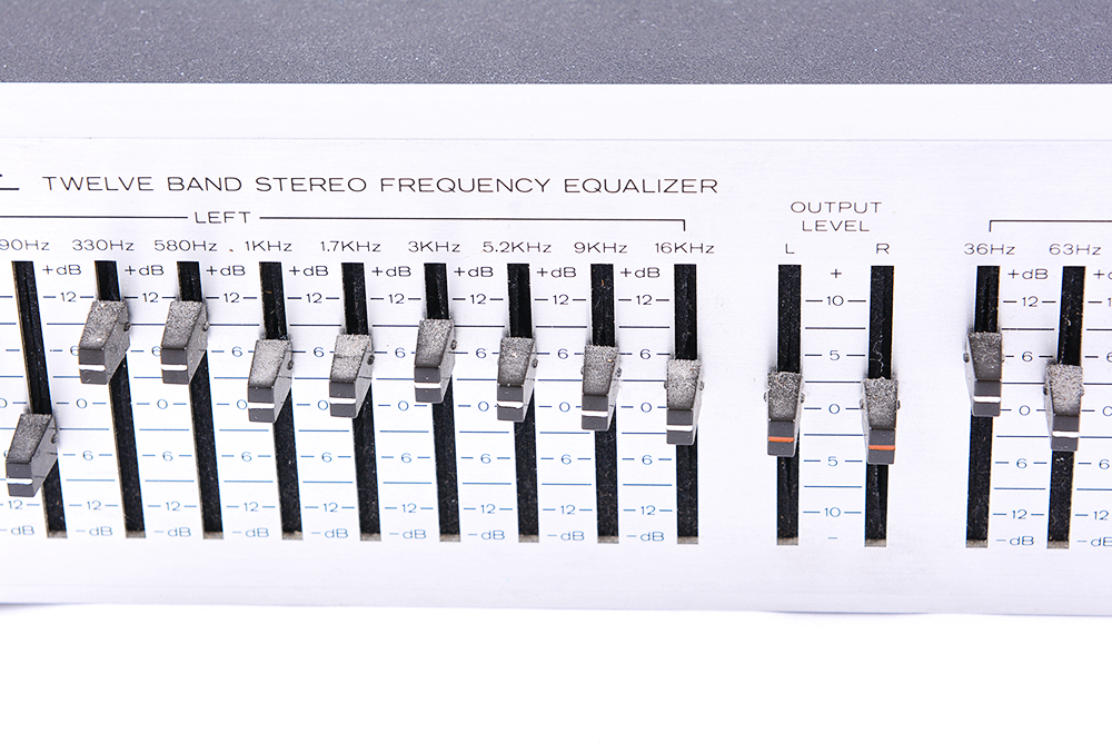 Realistic Stereo Equalizer