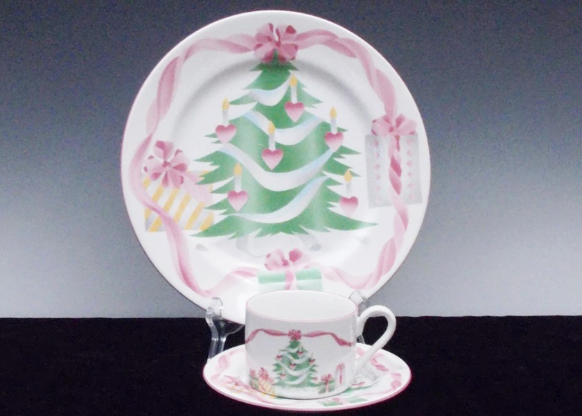 24-Piece Set of Sango "Home for Christmas" Dishes