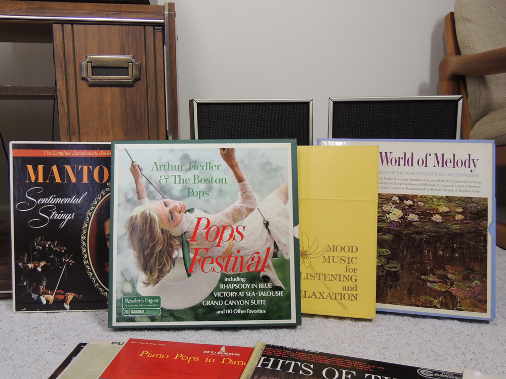 Emerson Turntable Stereo and Vinyl Record Albums