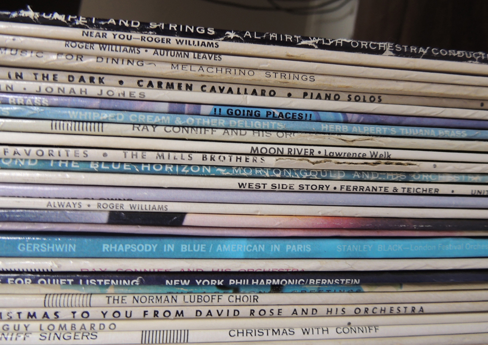 Emerson Turntable Stereo and Vinyl Record Albums