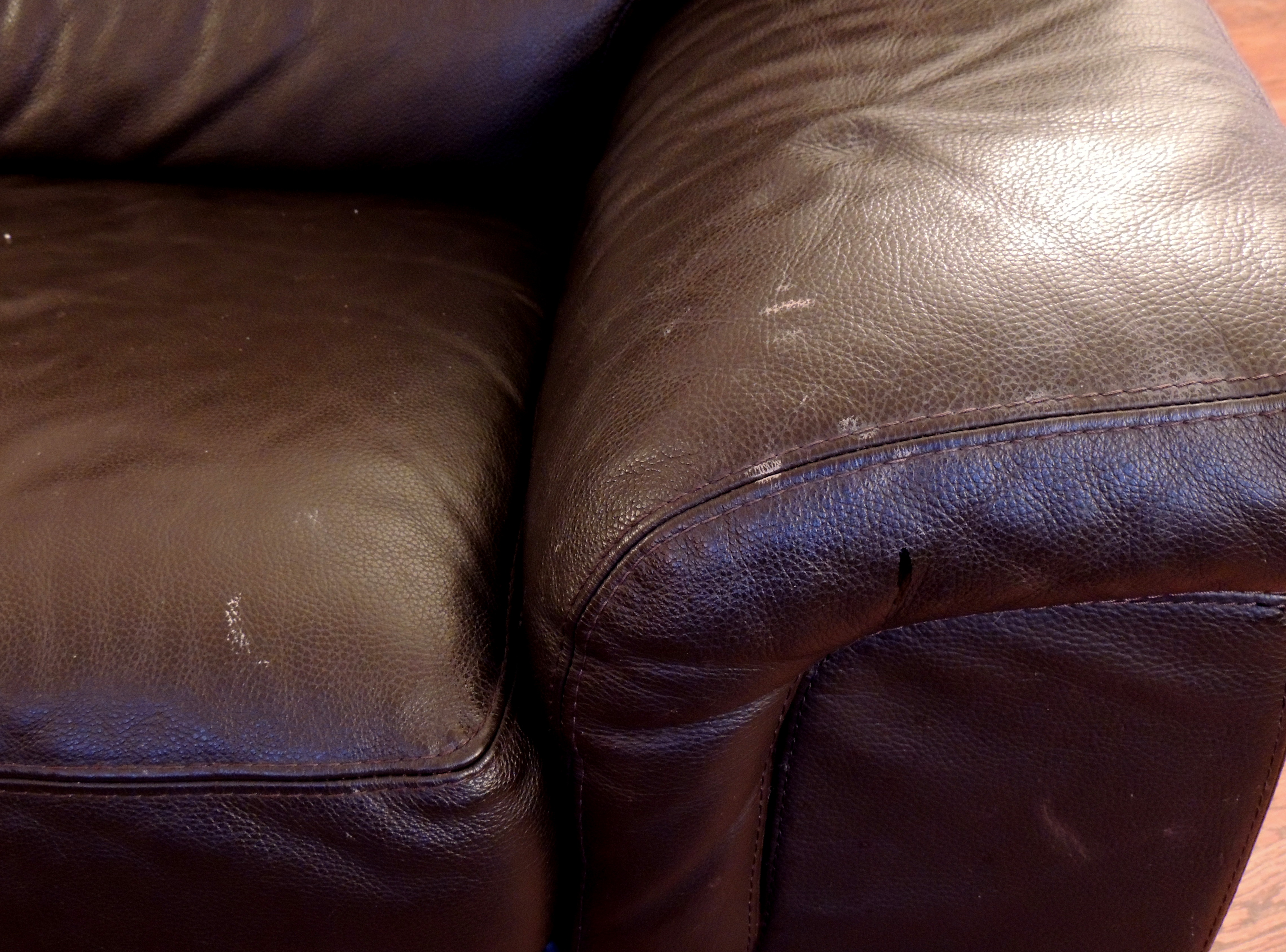 Decoro Ebony Leather Sofa