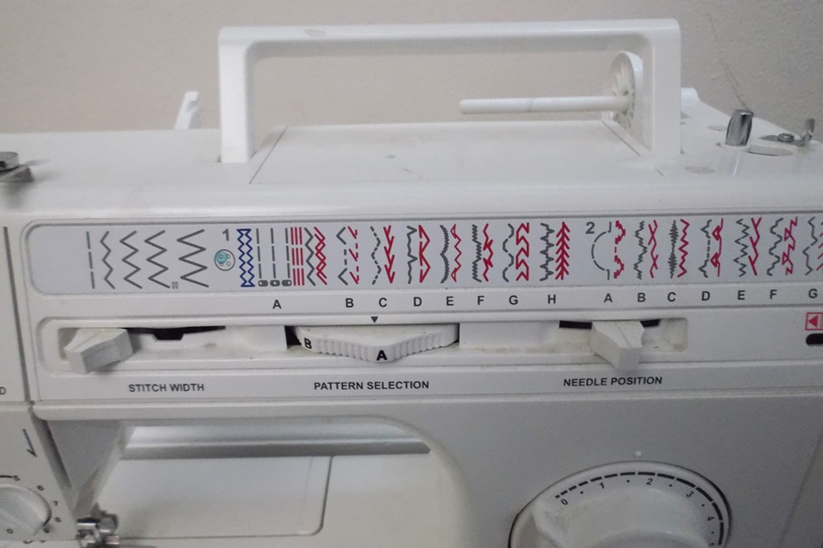 Singer 5050C Portable Sewing Machine