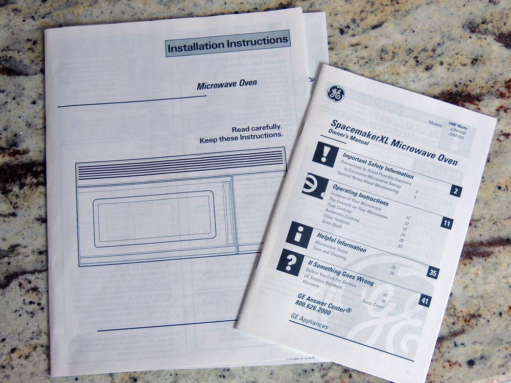 GE Spacemaker Microwave
