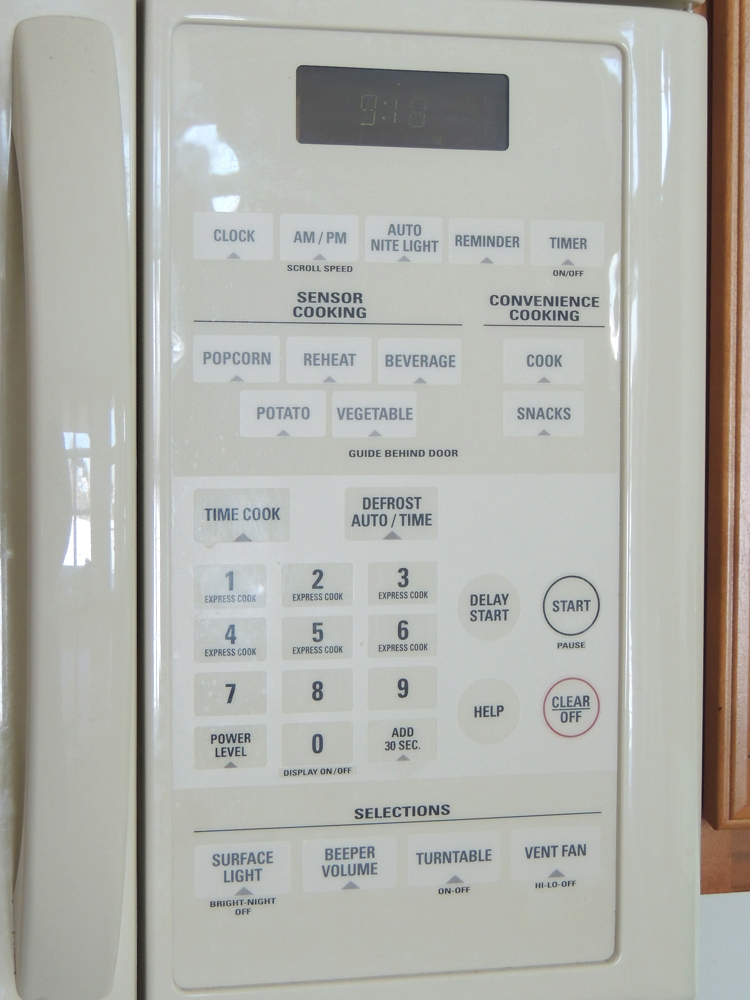 GE Spacemaker Microwave