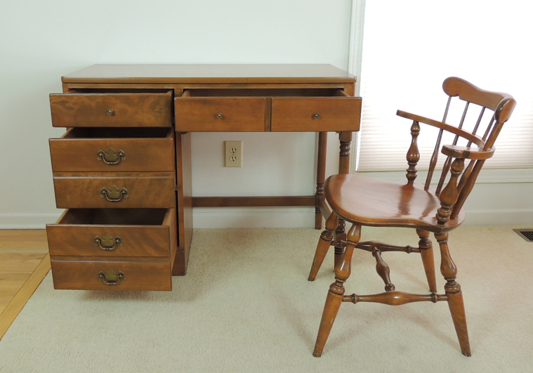 Ethan Allen Student Desk and Chair