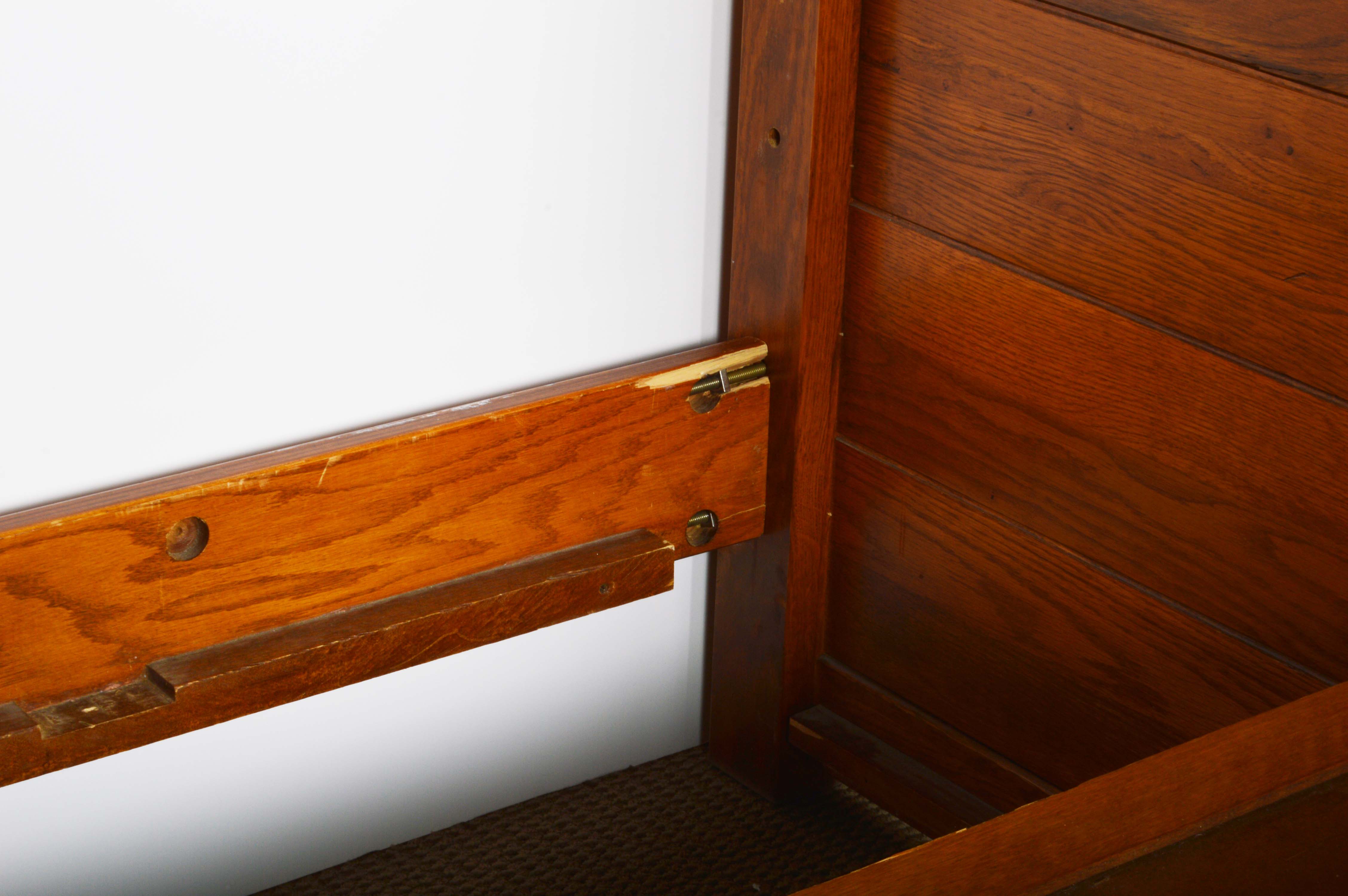 YoungHinkle Outrigger Bunk Bed EBTH