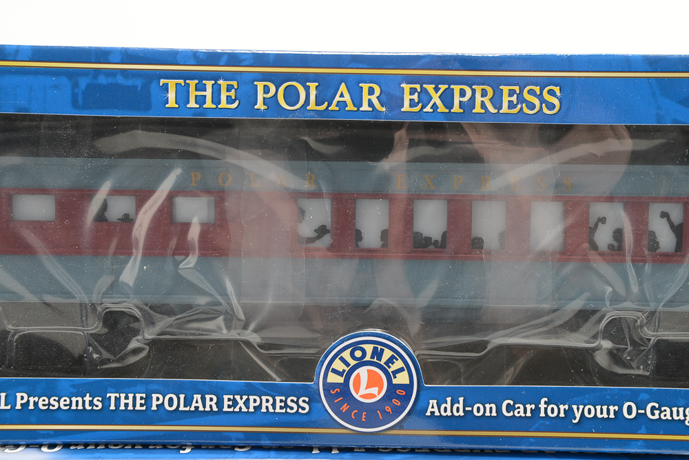 Lionel Polar Express Diner Cars