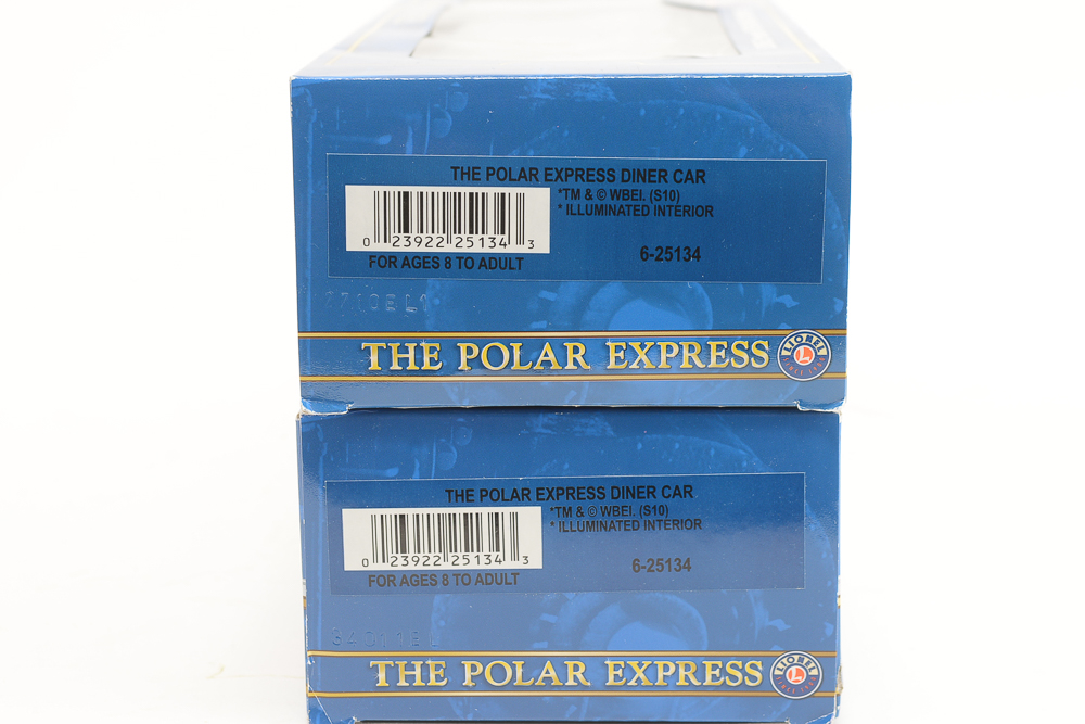 Lionel Polar Express Diner Cars