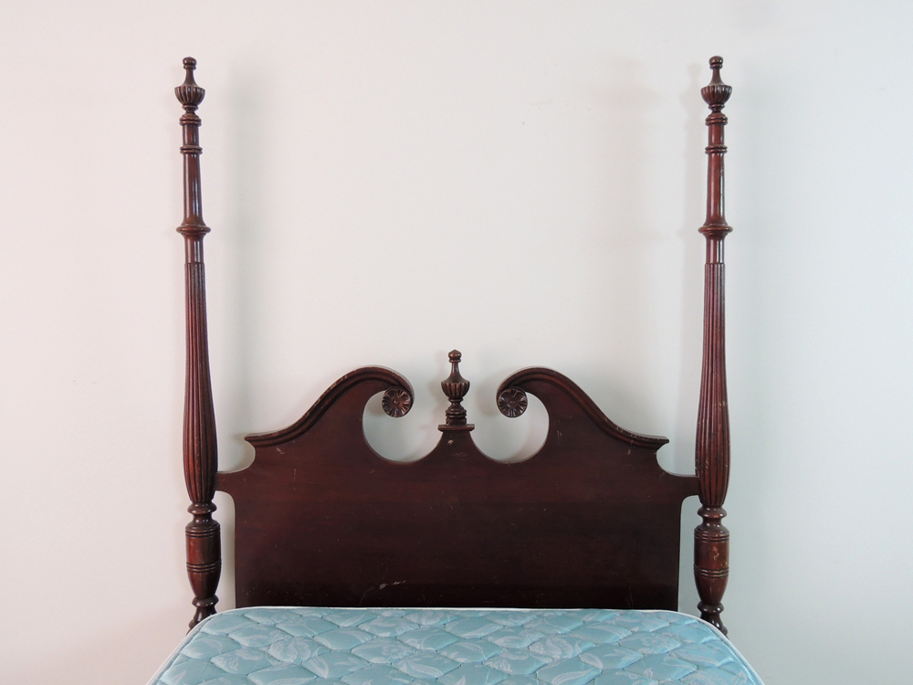 Vintage Four Poster Twin Bed