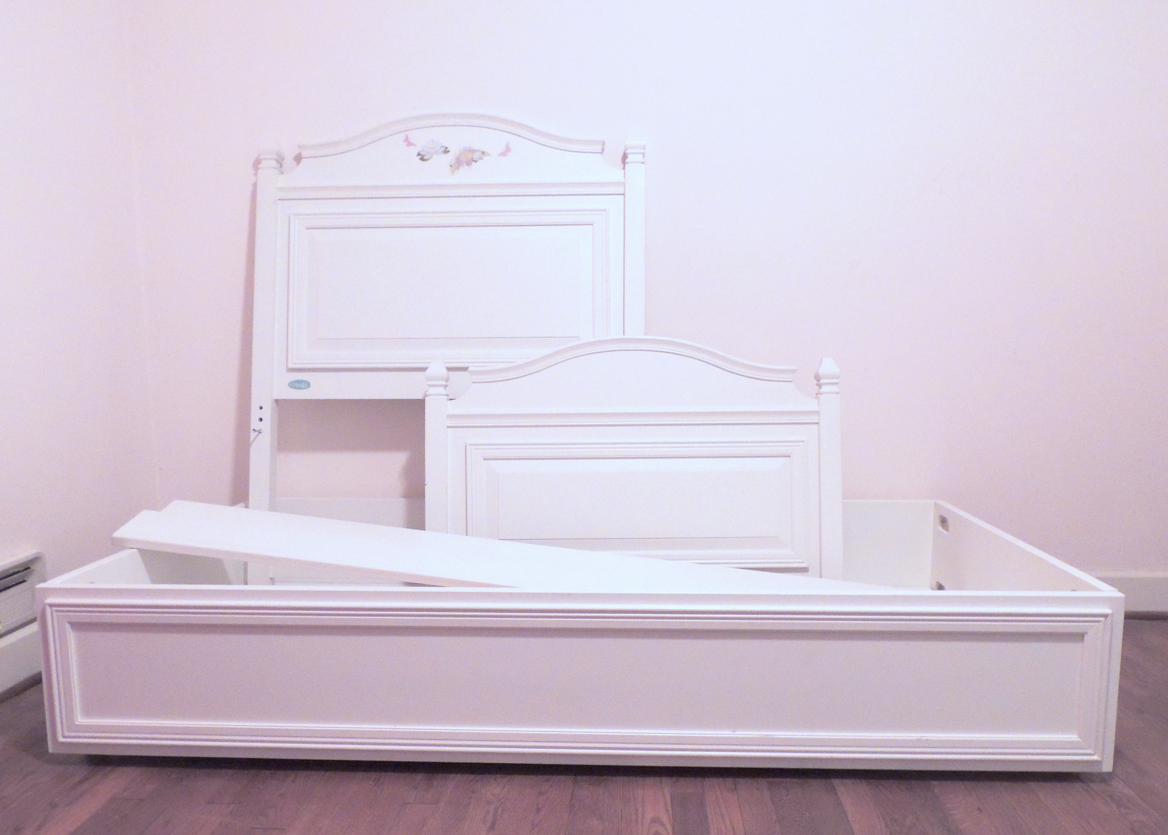 "Brooke" Collection Twin Trundle Bed by Cafe Kid