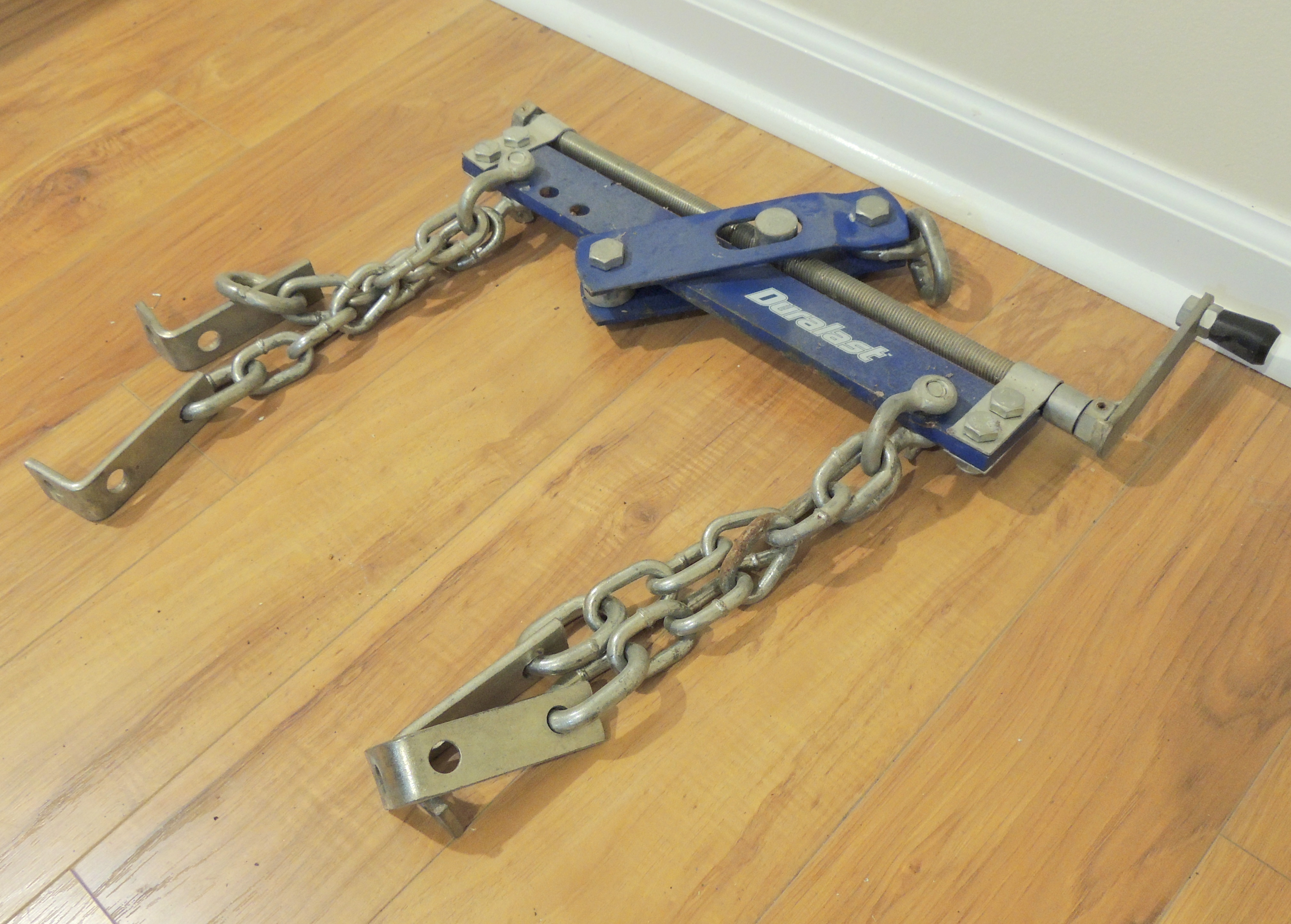 Duralast 80-901 Engine Leveler