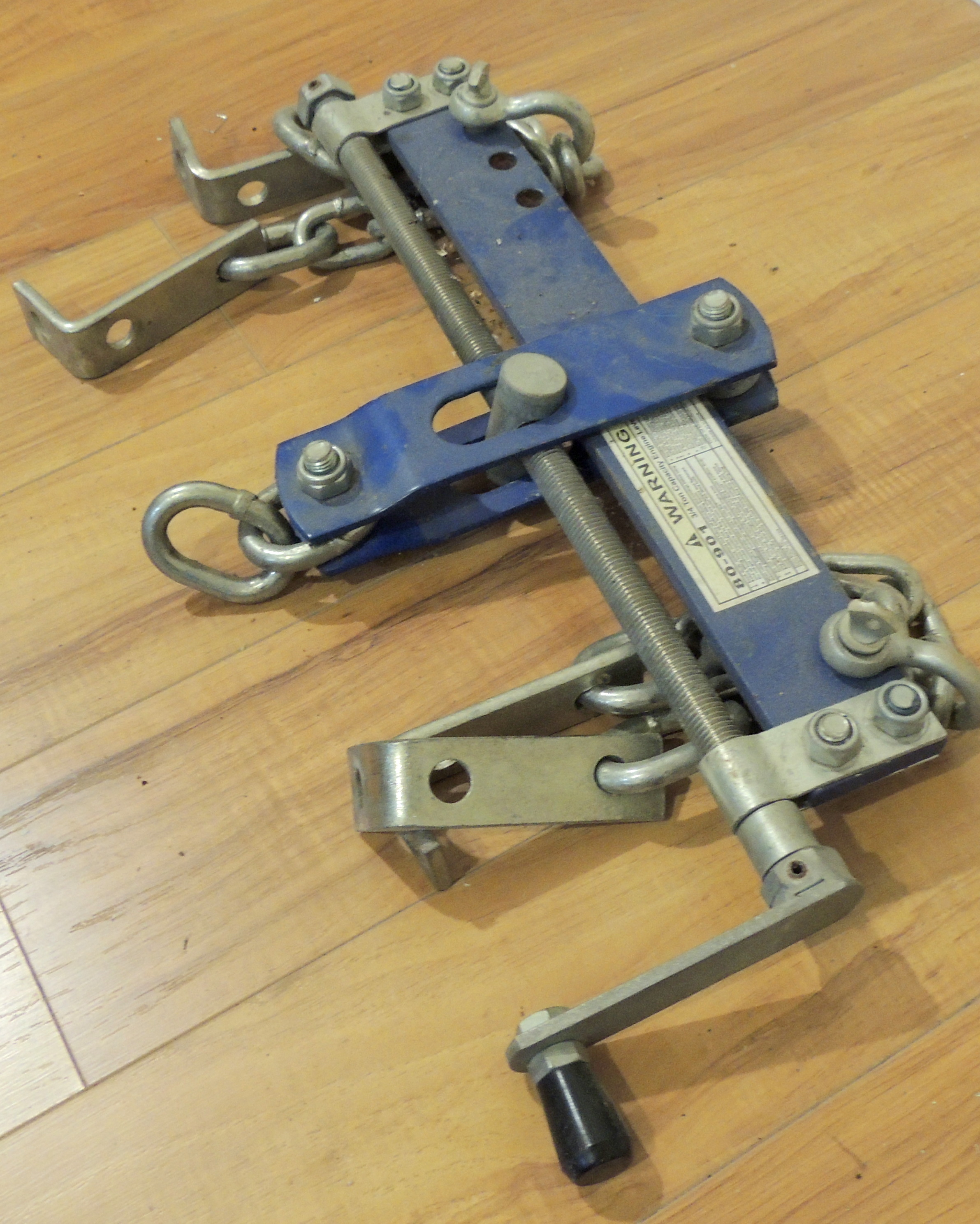 Duralast 80-901 Engine Leveler