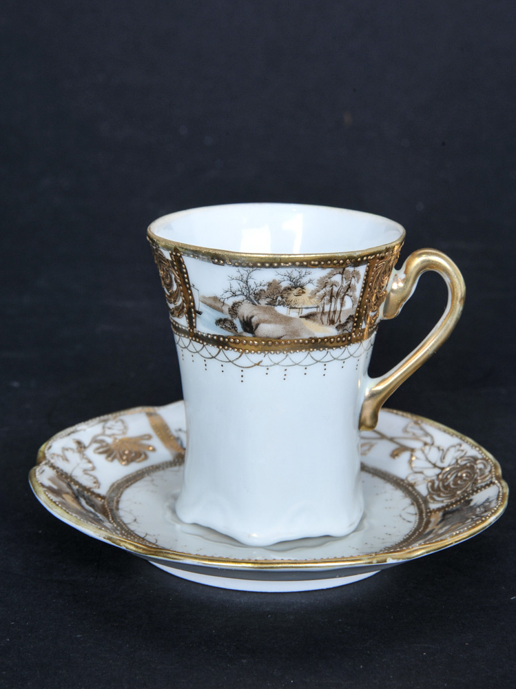 The Yamato Nippon China Coffee Pot with Cups and Saucers