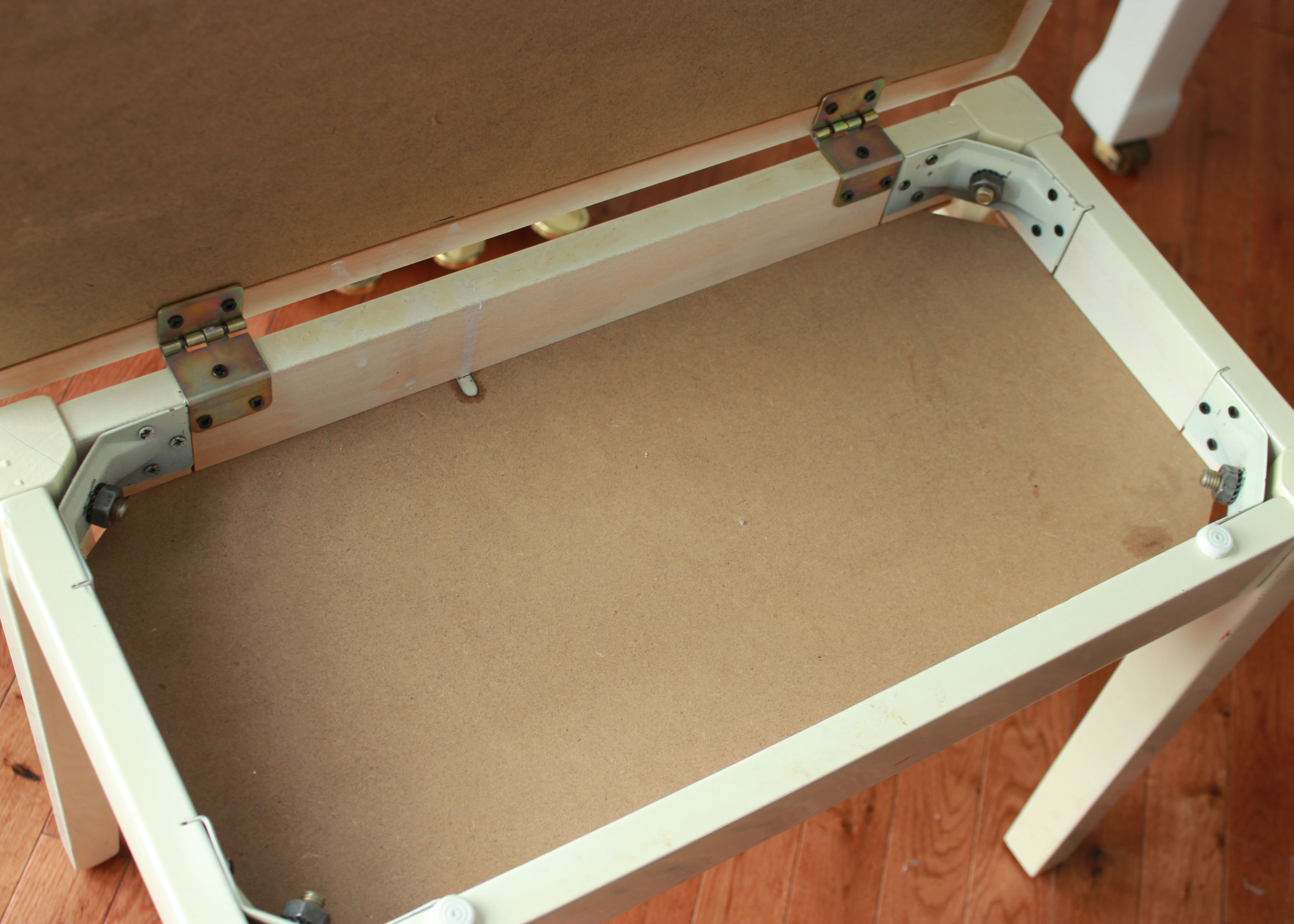 White Baldwin Electric Piano