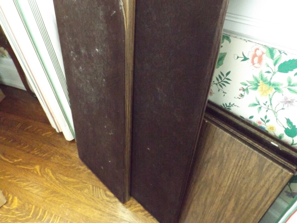 Gorgeous Ethan Allen Mahogany Dining Table and Eight Chairs