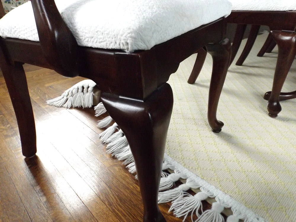 Gorgeous Ethan Allen Mahogany Dining Table and Eight Chairs