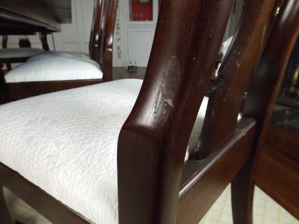 Gorgeous Ethan Allen Mahogany Dining Table and Eight Chairs