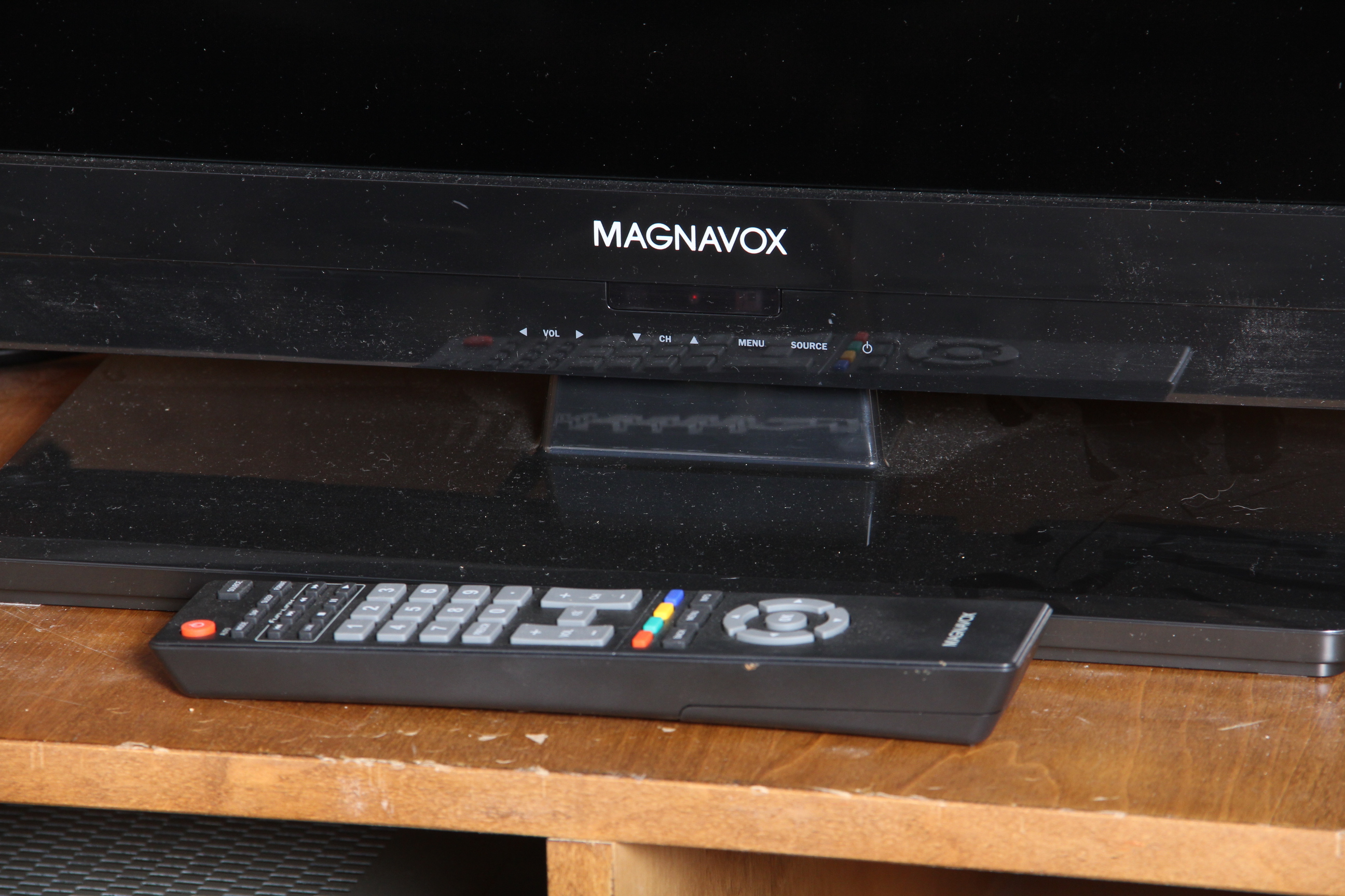 Magnavox 32" LED Television