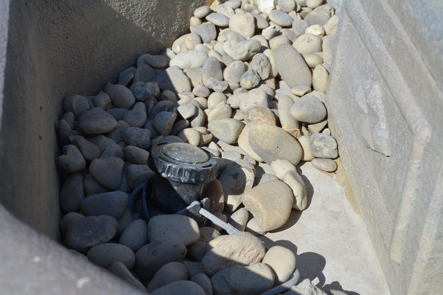 Henri Studio Obelisk Octagon Fountain