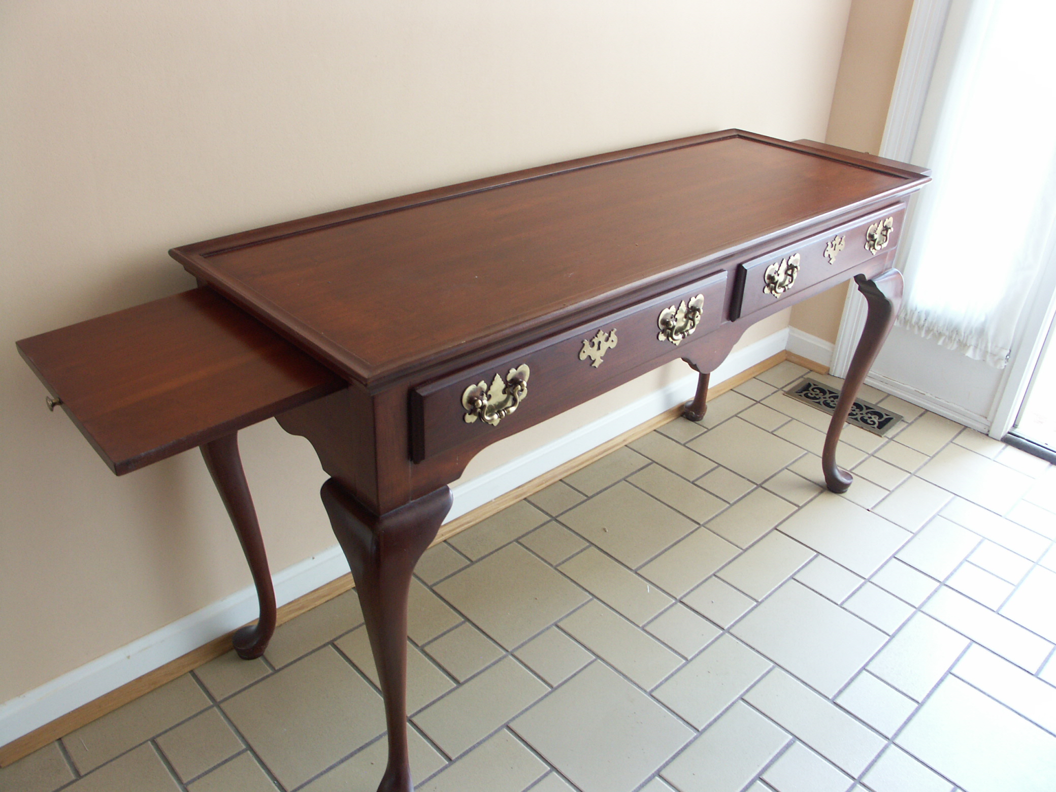 Harden Furniture Cherry Sofa/Console Table