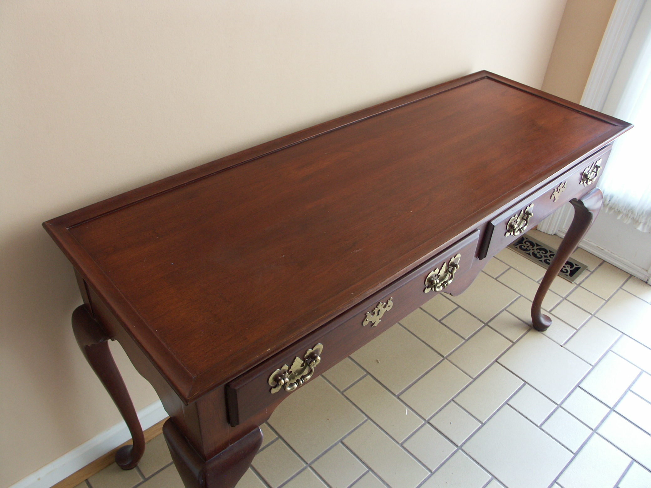 Harden Furniture Cherry Sofa/Console Table