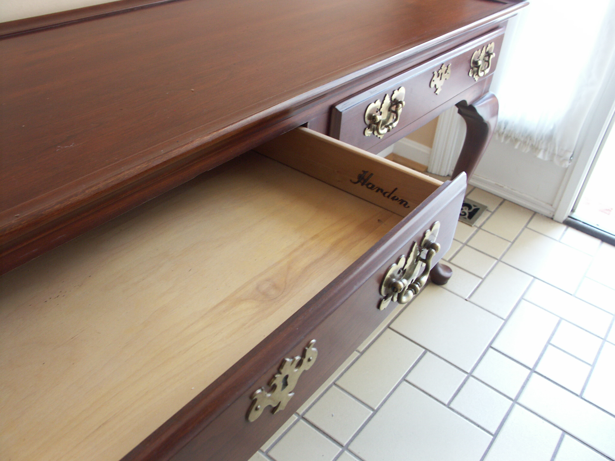 Harden Furniture Cherry Sofa/Console Table