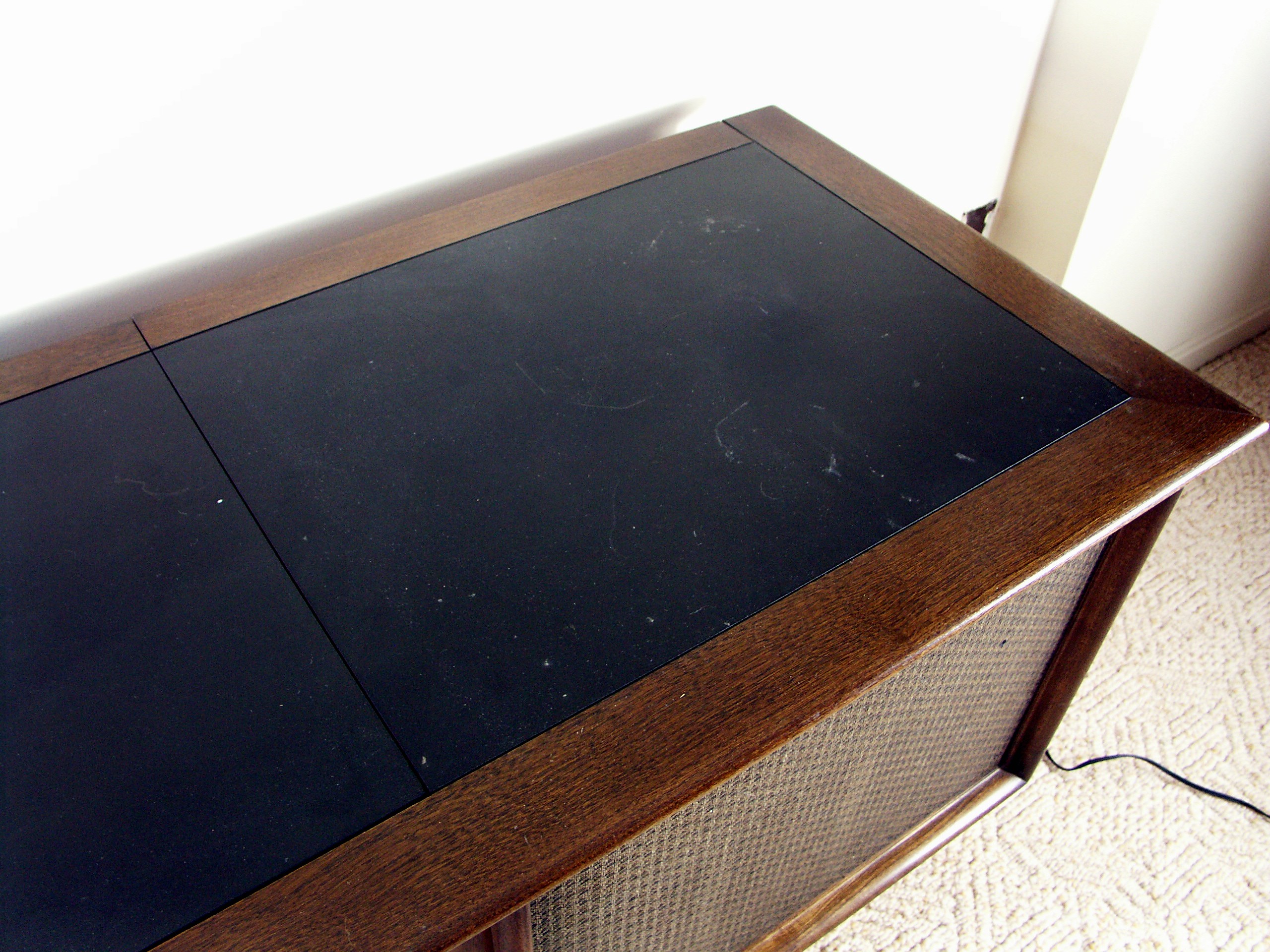 Mid Century Modern RCA Victor Stereo Combination Console