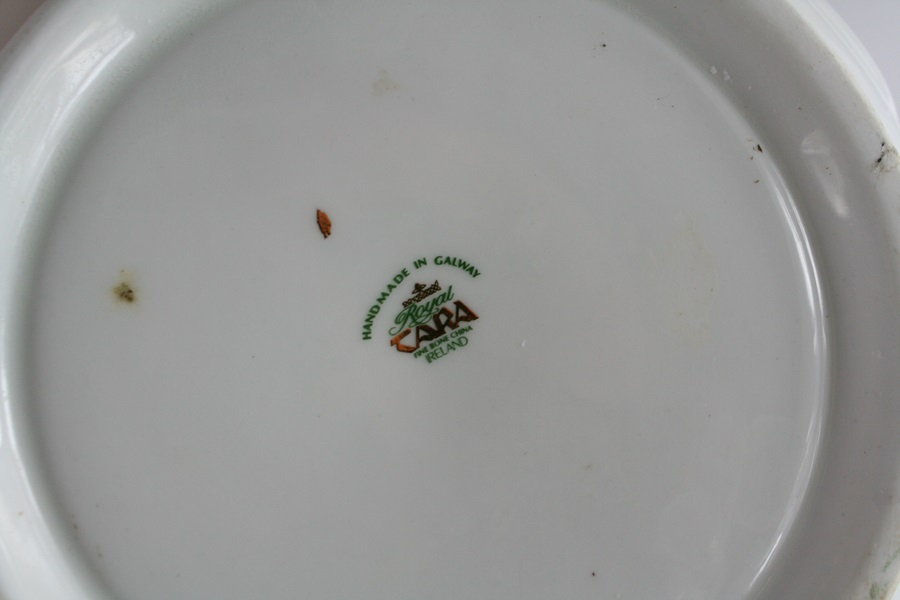 Gorgeous Equestrian Fox Hunt Scene from Pereek and Spode