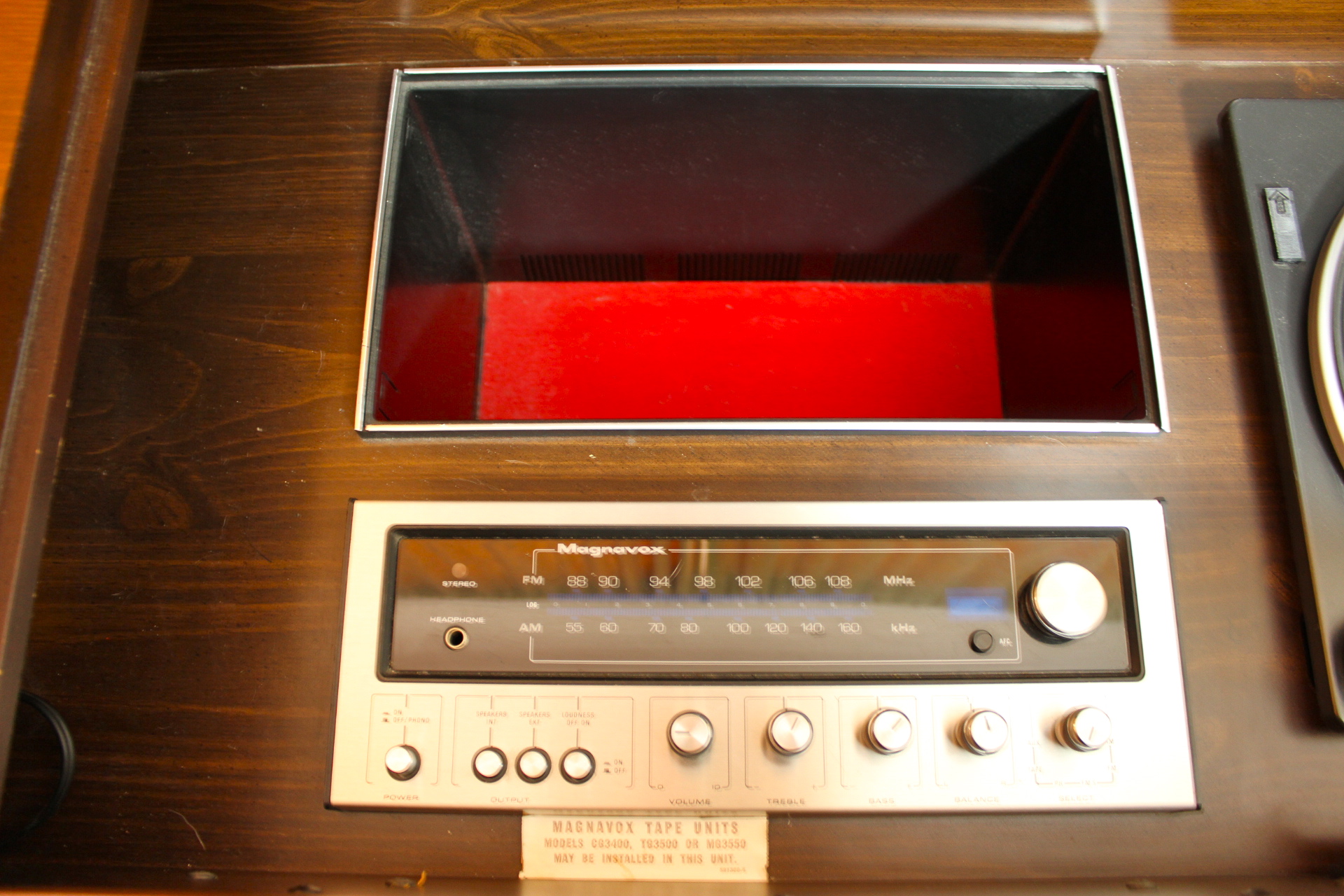 Vintage Magnavox Stereo Turntable Console