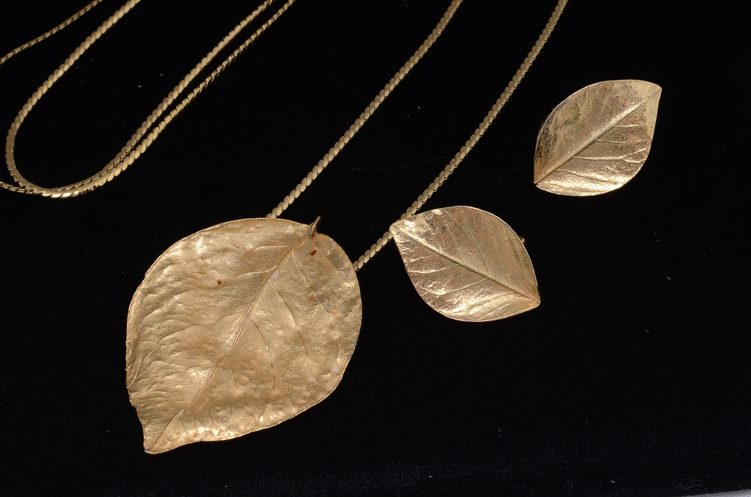 Vintage Trifari Foliate Jewelry