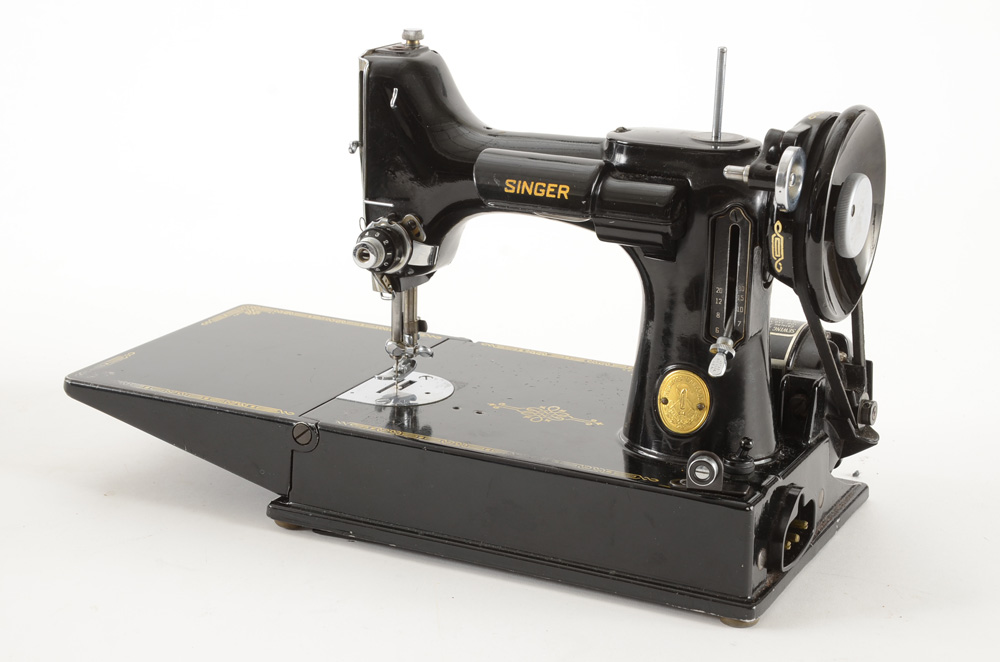 Vintage Singer Manufacturing Sewing Machine