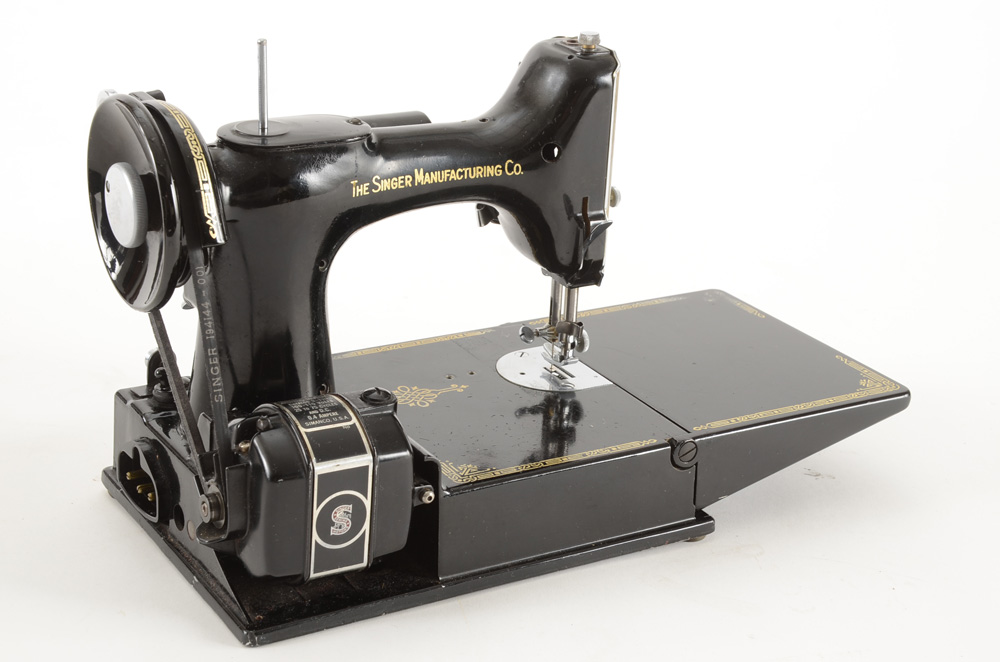 Vintage Singer Manufacturing Sewing Machine