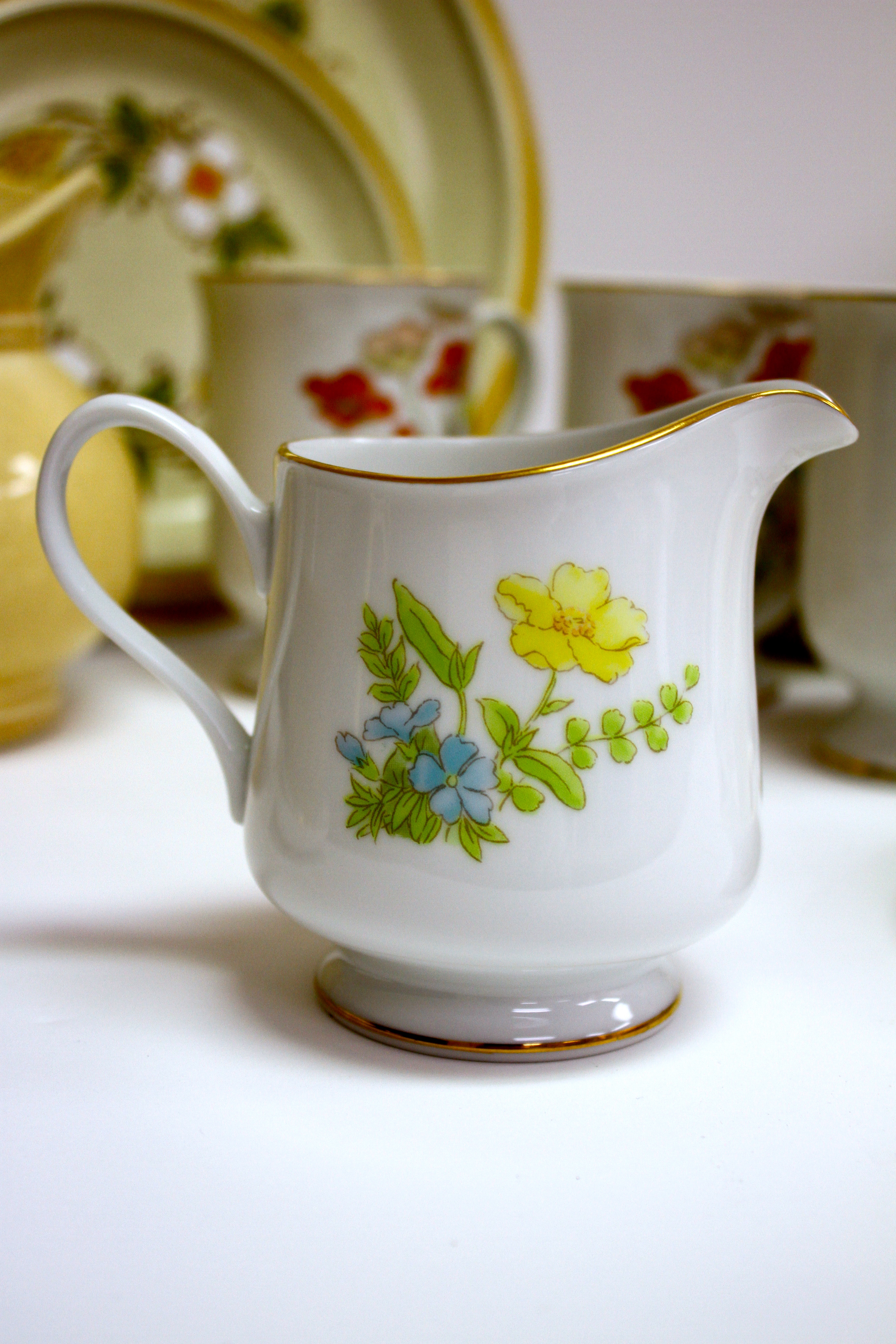 Group of China and Ceramic Pieces