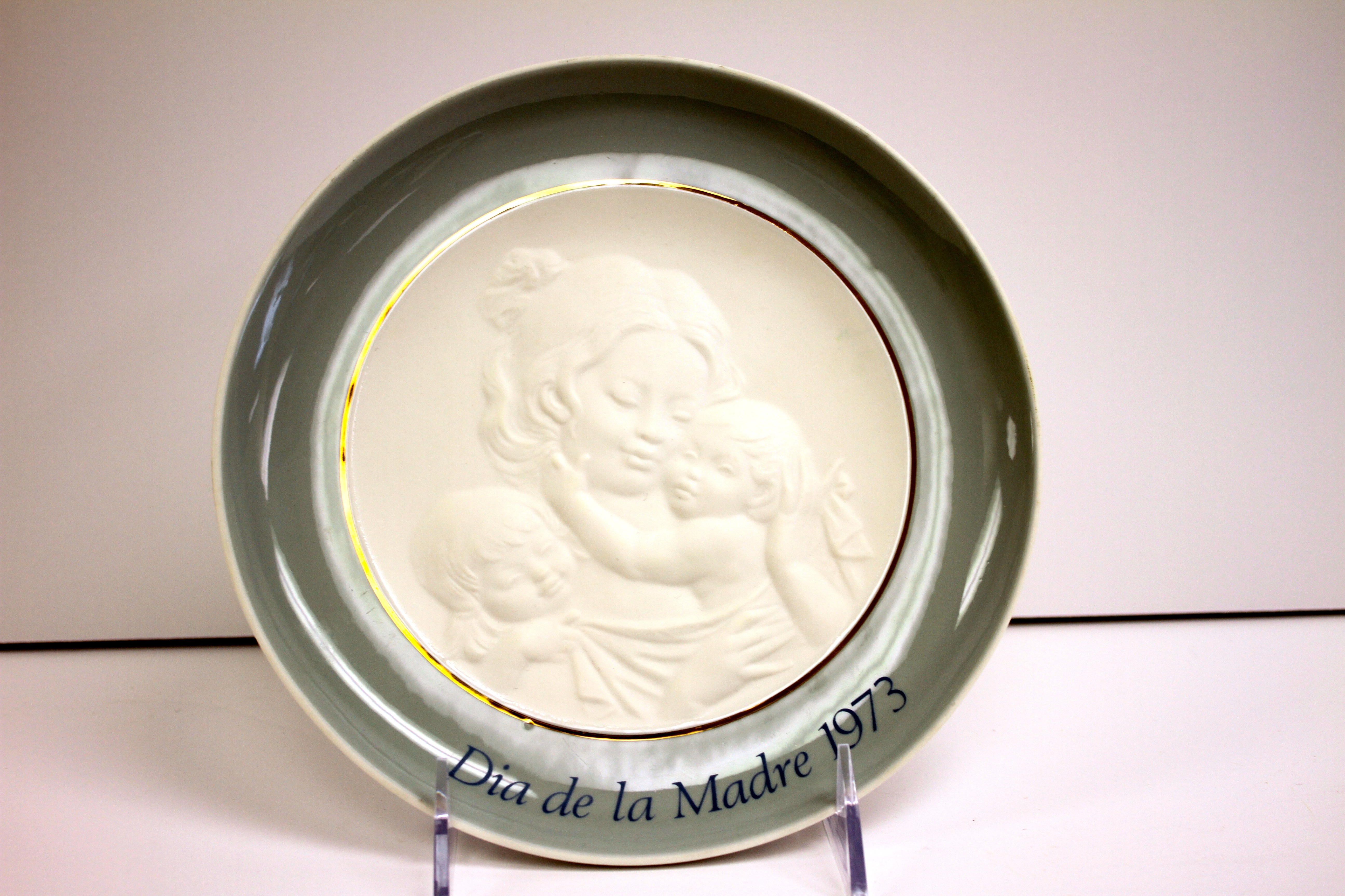Vintage Lladro Plate