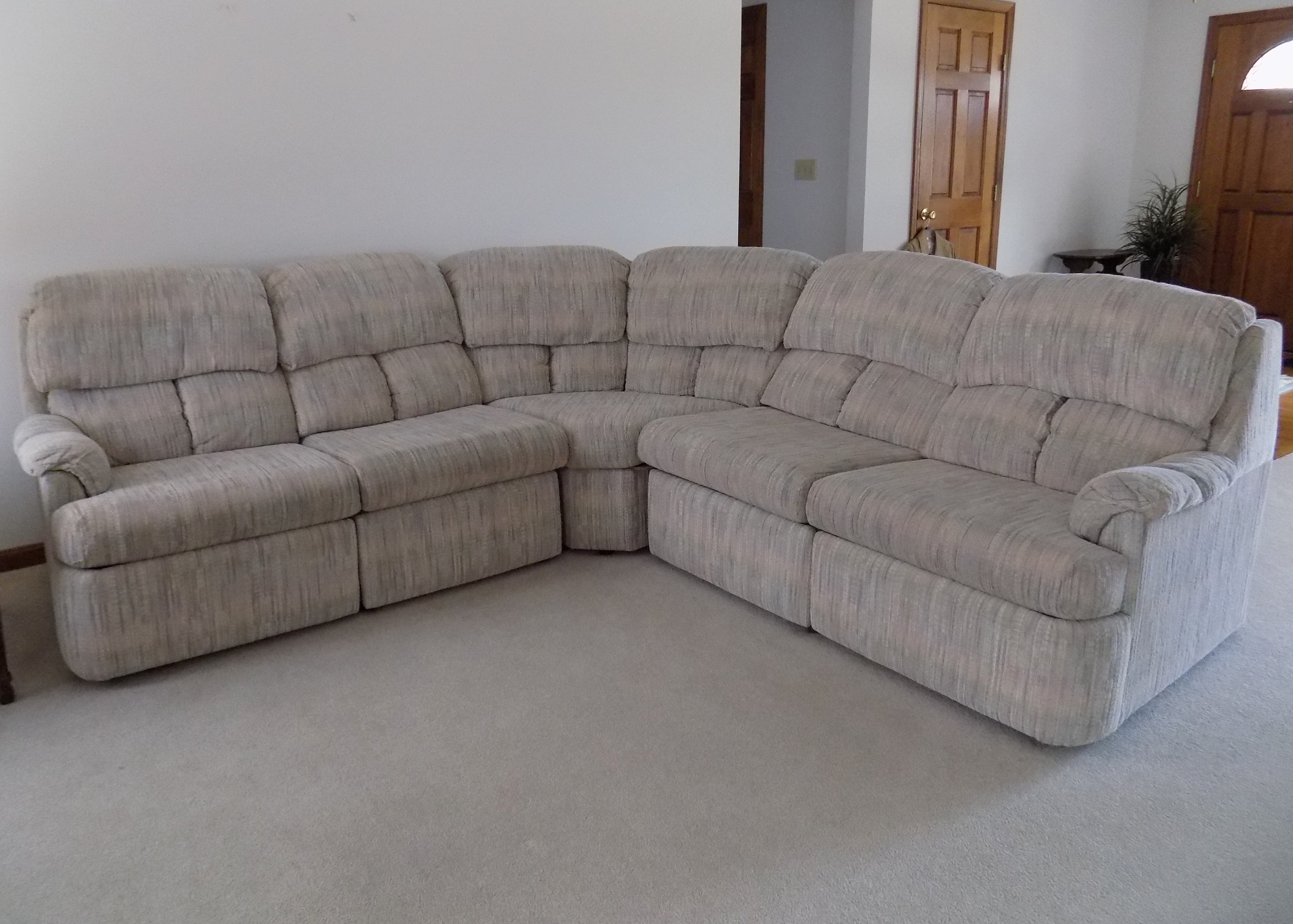 PeopLoungers Reclining Sectional Sofa