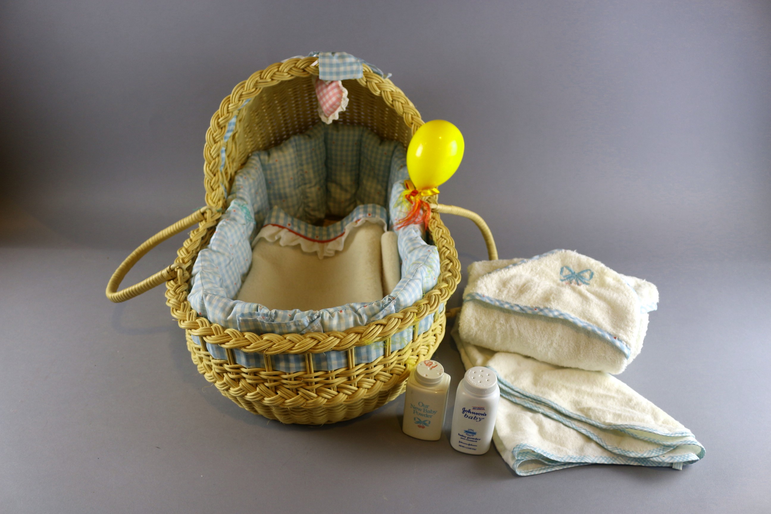 Pleasant Company American Girl Bitty Baby Bassinet Group