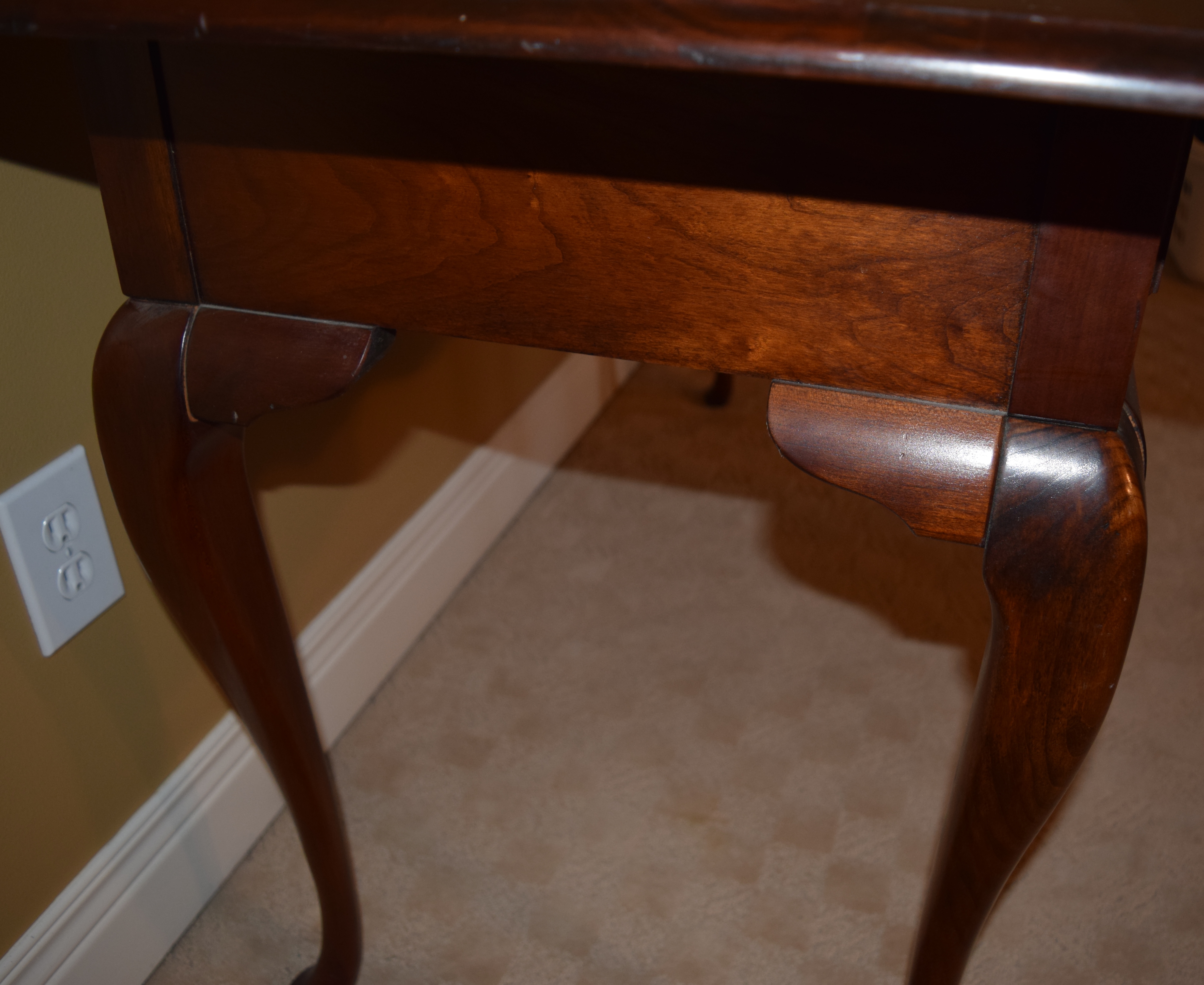Queen Anne Style Console Table