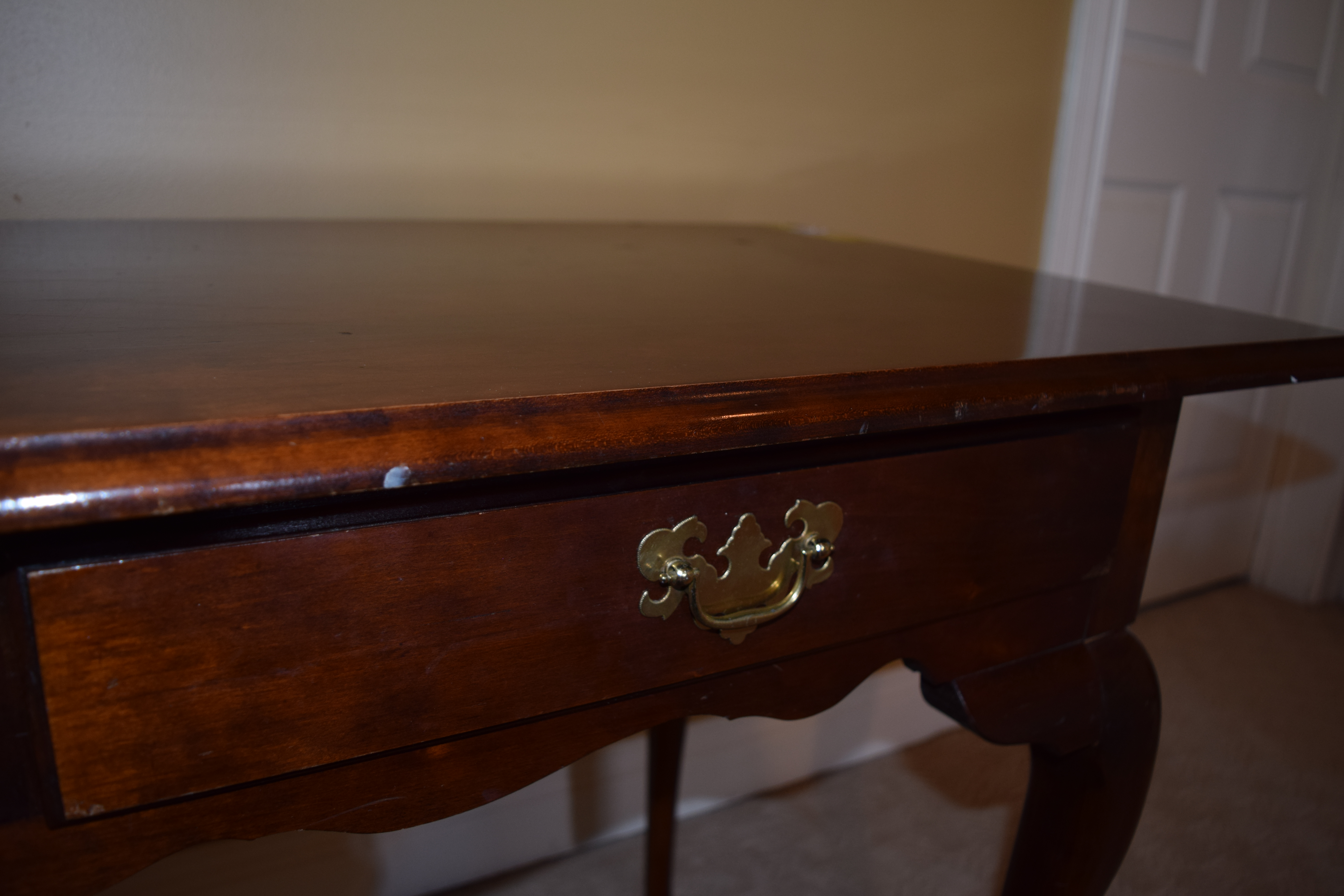 Queen Anne Style Console Table