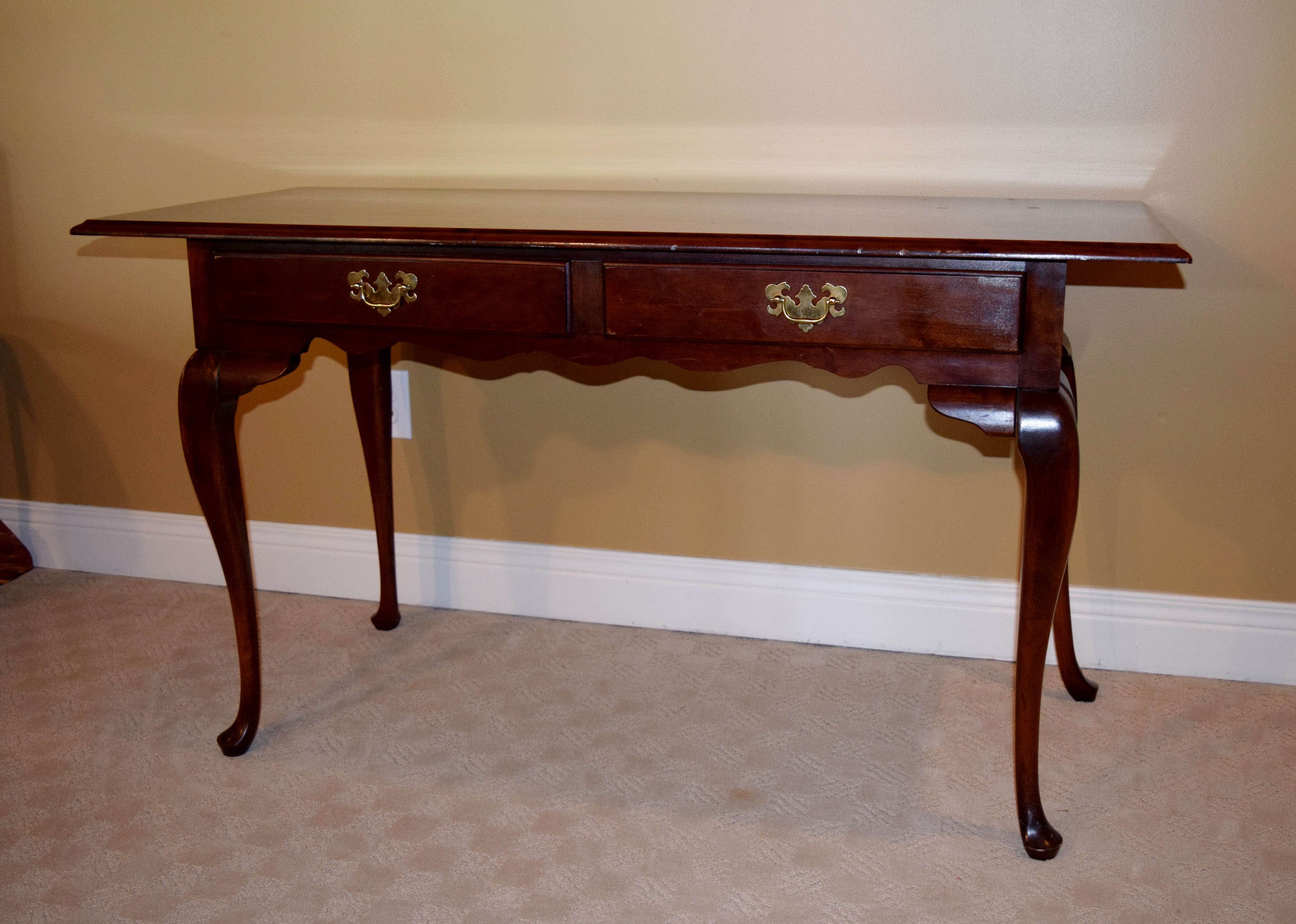 Queen Anne Style Console Table