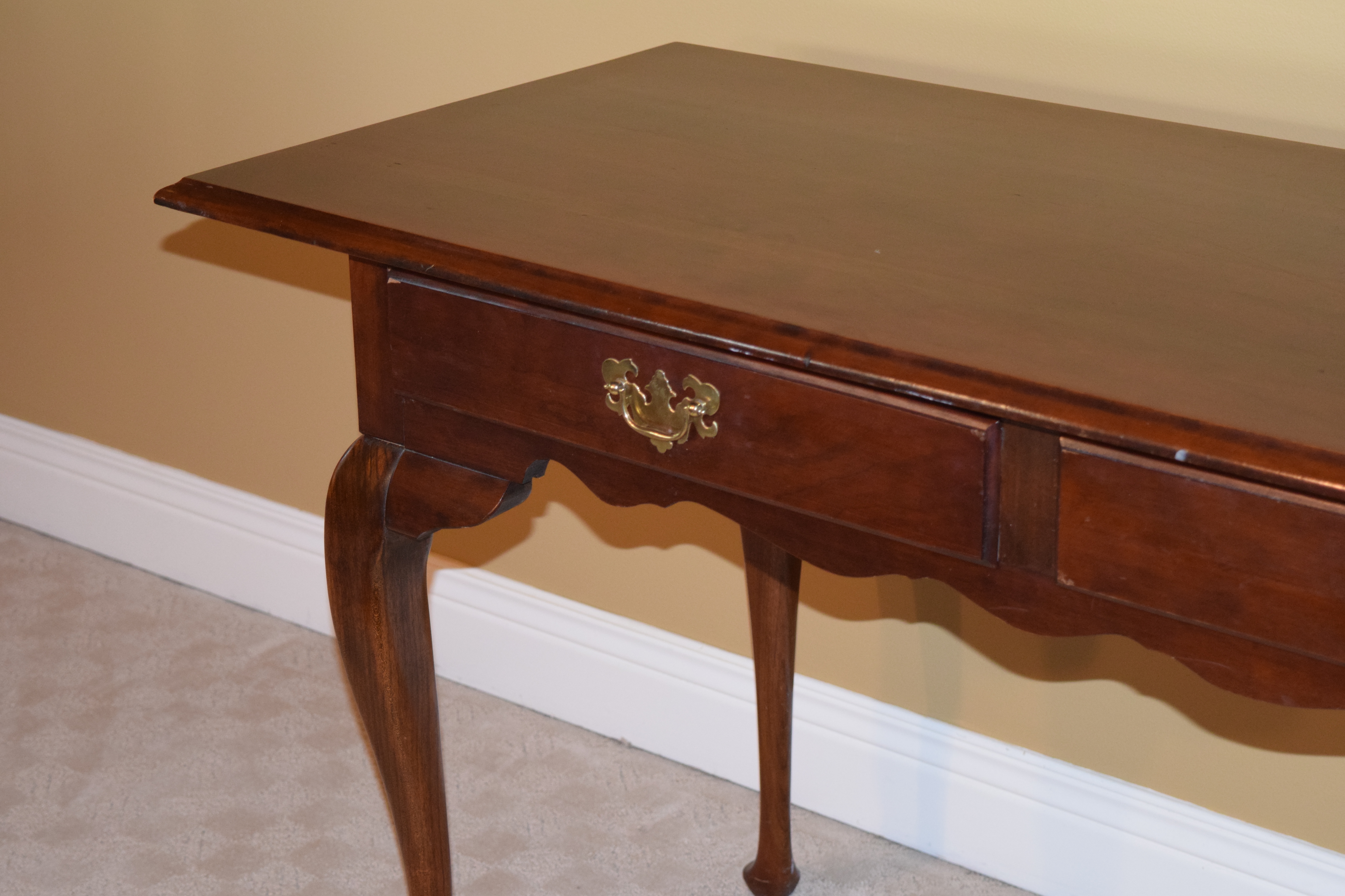 Queen Anne Style Console Table
