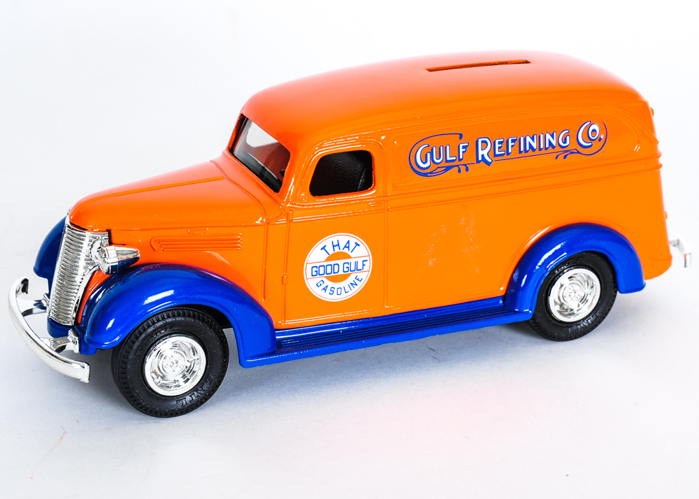 Vintage Car Die-Cast Banks