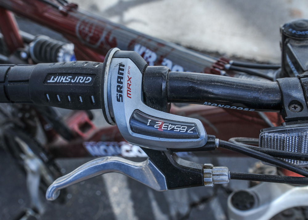 Mongoose XR200 Mountain Bike