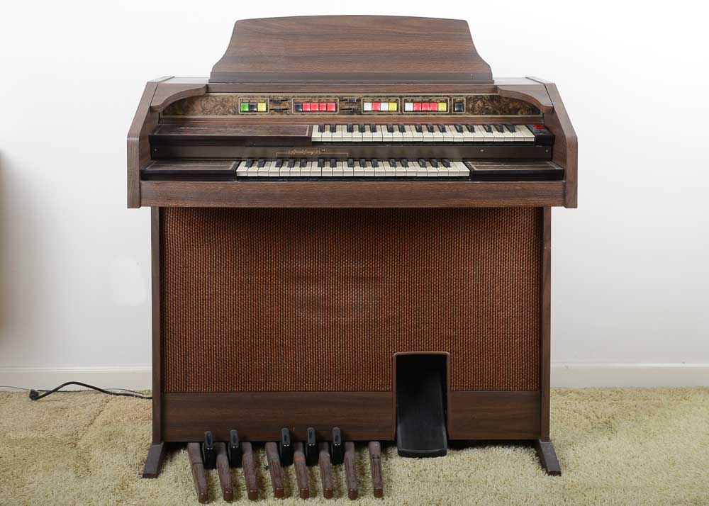 Vintage Thomas "Playmate" Electric Organ